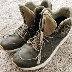 The North Face Vals Hiking Boots Men's 8.5 US Mid Leather Waterproof Olive-Green